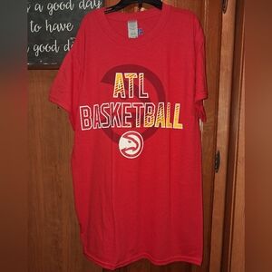 NBA Red Atlanta Hawks Basketball T-Shirt In A Mens Size Small. EUC